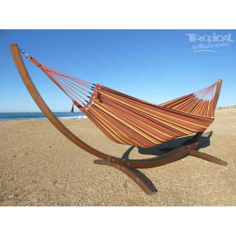 hamac marron sur pied