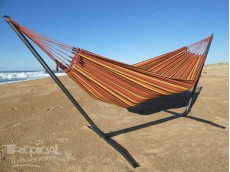 hamac marron sur support