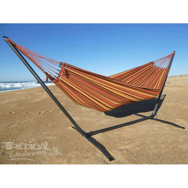 hamac marron sur support