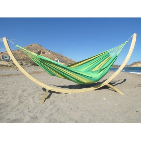 hamac vert sur support
