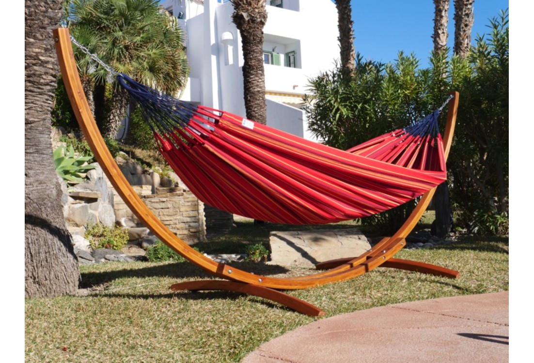 HAMMOCK WITH WOOD STAND