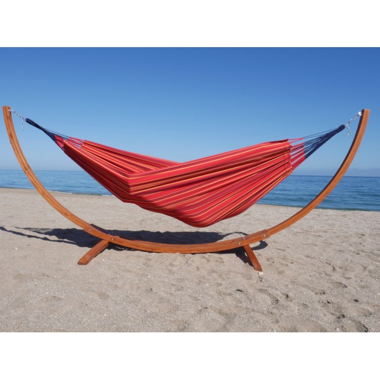 HAMMOCK ON THE BEACH