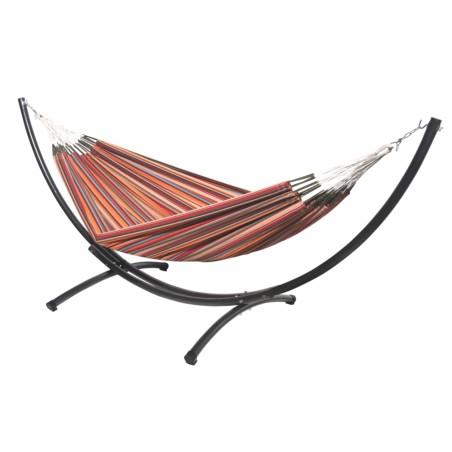 hamac sur pied métal sur fond blanc