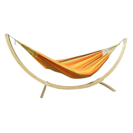 Hamac XL vert jaune orange avec support en bois sur fond blanc
