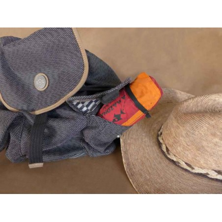 Adventure traveler bleu