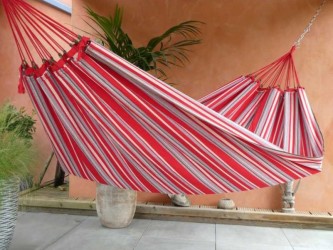 hamac rouge et gris