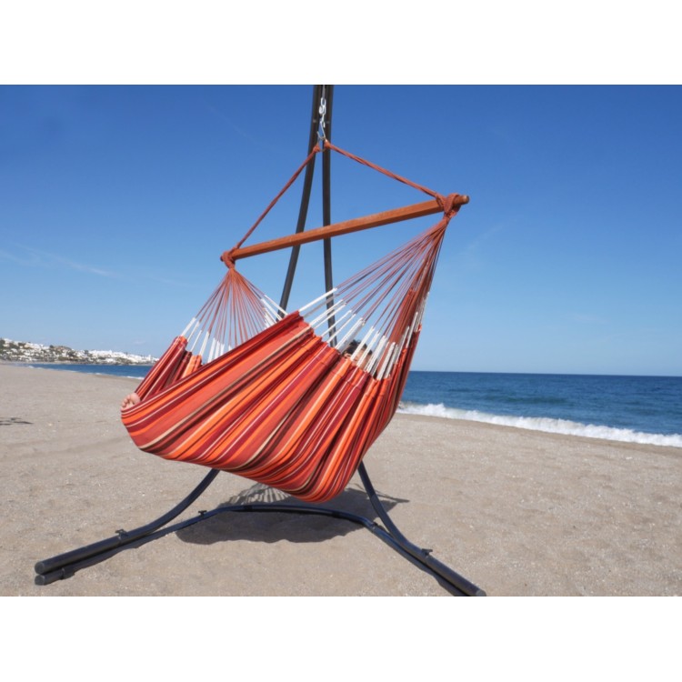 Chaise hamac orange sur support