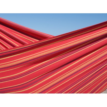 toile hamac chaise rouge