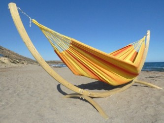 HAMAC GEANT SUR SUPPORT