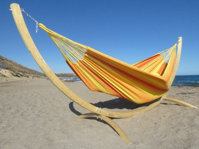 HAMAC GEANT SUR SUPPORT