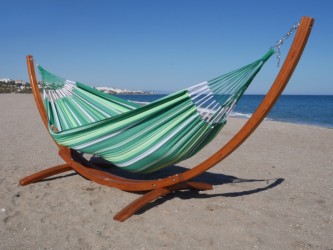 hamac vert avec support