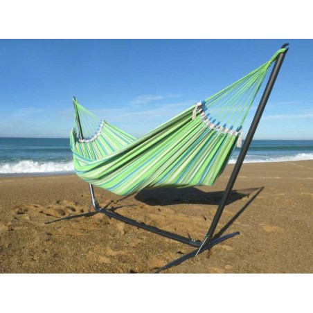 Hamac vert sur pied metallique