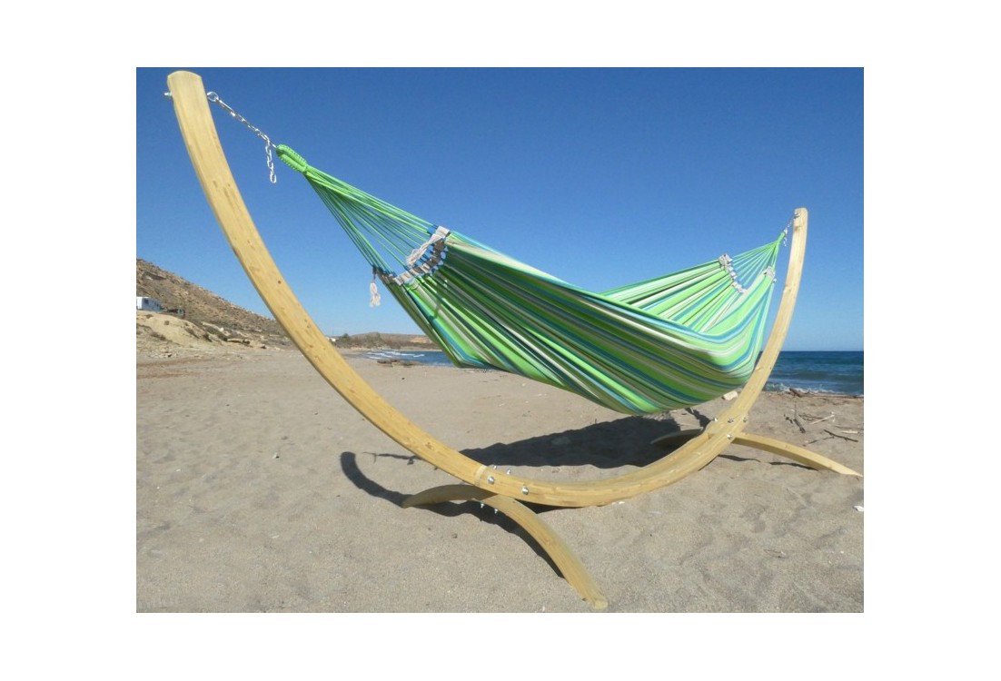 hamac sur pied bois vert