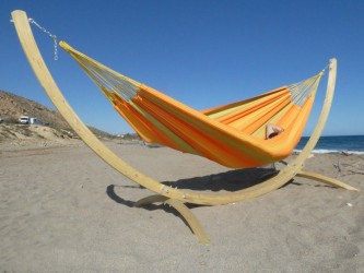 hamac vert jaune orange avec support