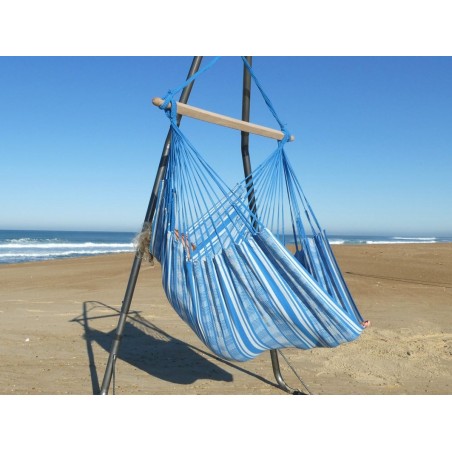 hamac chaise bleu turquoise avec un support en métal, à la plage