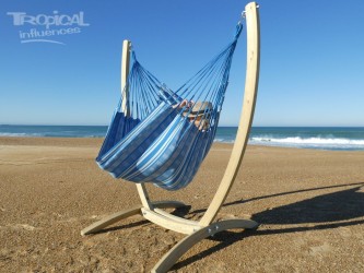 hamac chaise bleu et support en bois