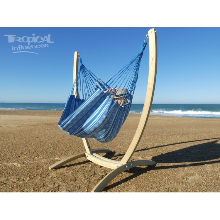 hamac chaise bleu et support en bois