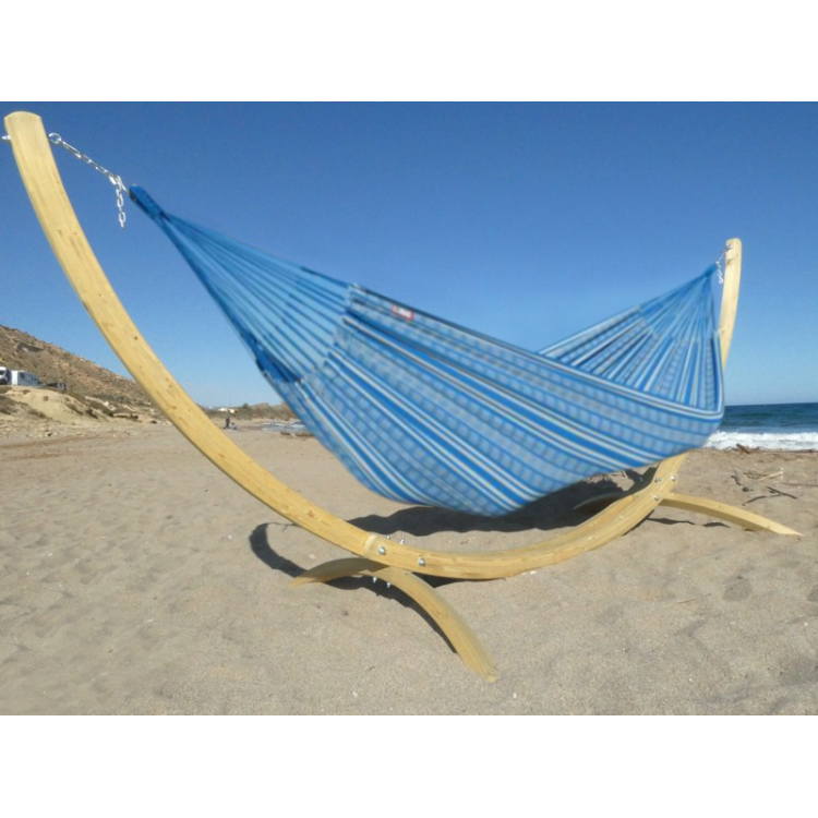 Hamac colombien bleu sur pied