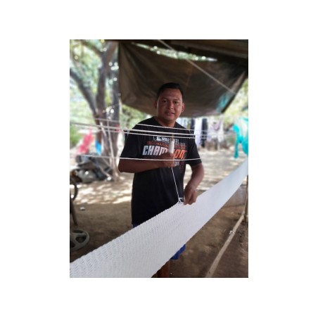 Artisan fabriquant un hamac nicaraguayen