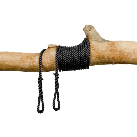 corde avec epissure hamac sur fond blanc