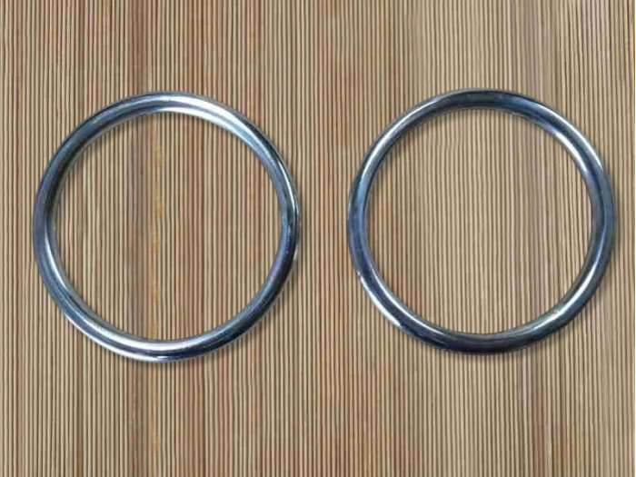 Paire d'anneaux en acier galvanisé, diamètre 8cm