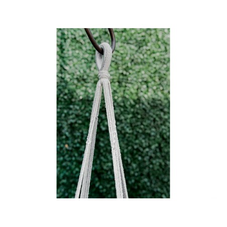 Corde solide et nœuds artisanaux pour suspension sécurisée