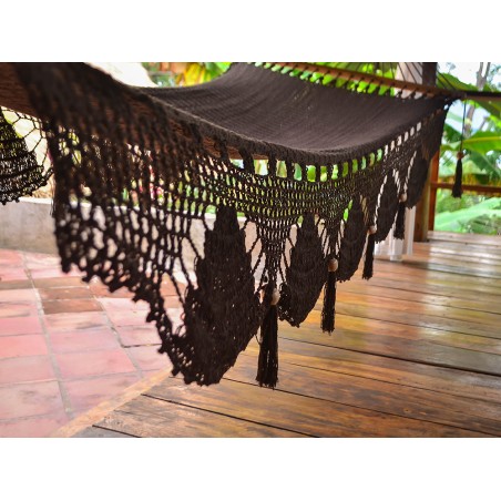 Franges nouées du hamac chocolat, travail artisanal du Nicaragua