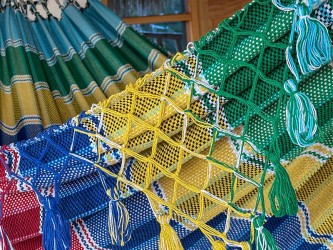 Finitions soignées du hamac vénézuélien, nouées à la main pour une solidité optimale
