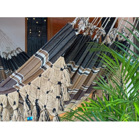 Zoom sur les cordages et la finition du hamac vénézuélien fait main