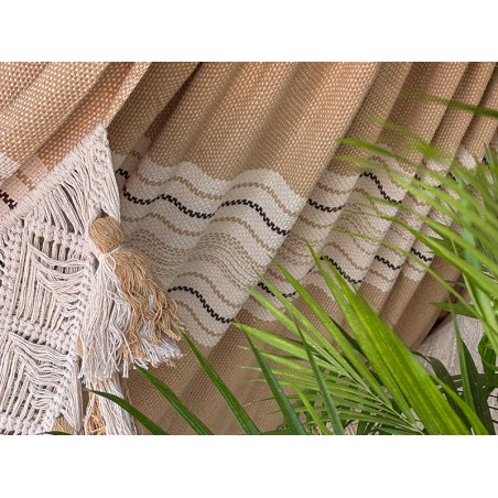 Détail de la maille aérée et des franges du hamac vénézuélien tissé main