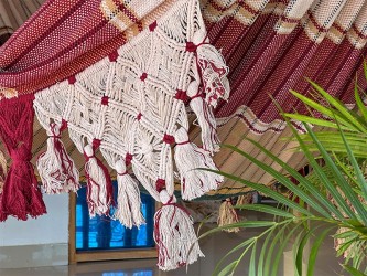 Zoom sur les franges en macramé du hamac vénézuélien, finition artisanale