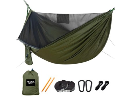 Hamac ultra-léger avec système complet de suspension : sangles, mousquetons et sac de transport inclus, sur fond blanc