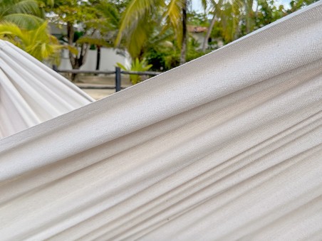 Détail du tissu du hamac coton recyclé L ecru