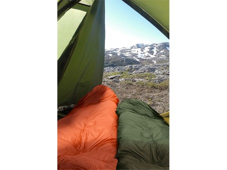 Polyvalence du topquilt : utilisable aussi bien en tente qu’en hamac pour un couchage chaud et confortable