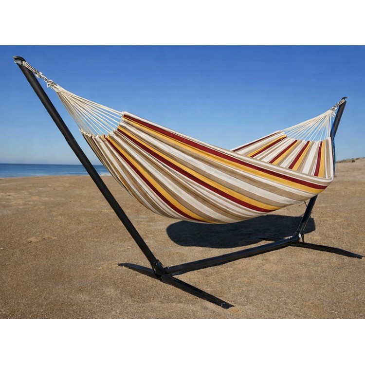 Hamac avec support Inka XL Elisa au bord de la mer