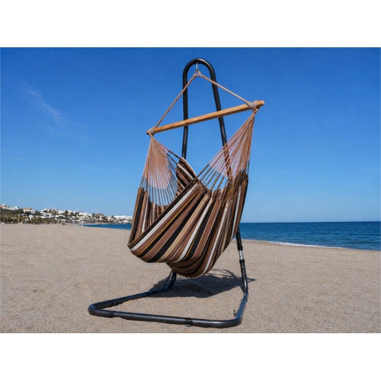 Hamac chaise Choco Oro avec support Soledad au bord de la mer