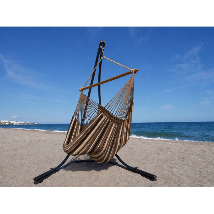 Hamac Chaise Choco Oro XL sur pied Lunatta au bord de la mer