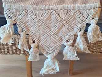 Paria table runner
