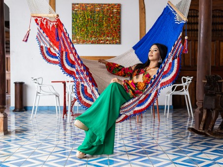 Moment de détente dans le hamac Francia fabriqué au Nicaragua