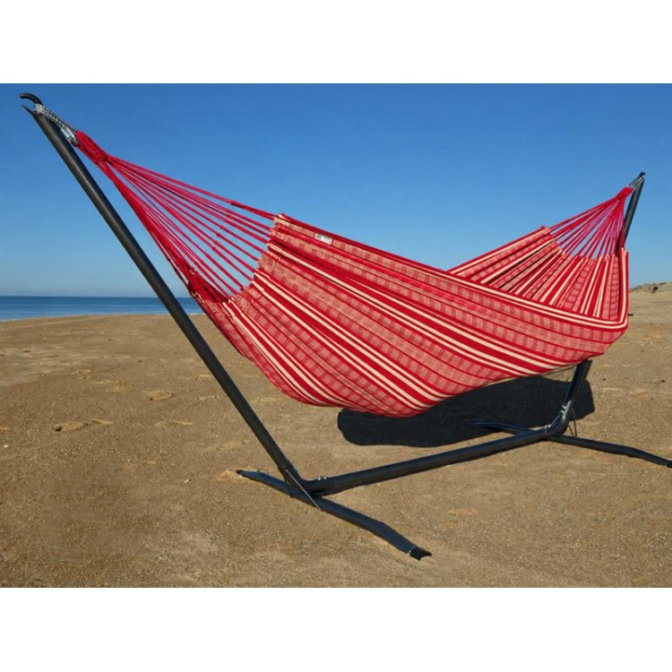 Amaca con supporto Inka XL - Poligono Rojo XXL al bordo del mare