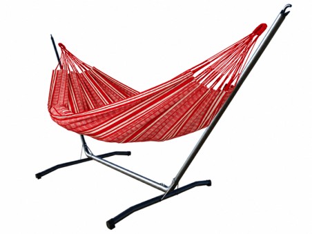 HAMACA ROJA CON SOPORTE SOBRE FONDO BLANCO
