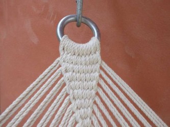 Zoom sur le tissage du hamac Nicaragua L ecru