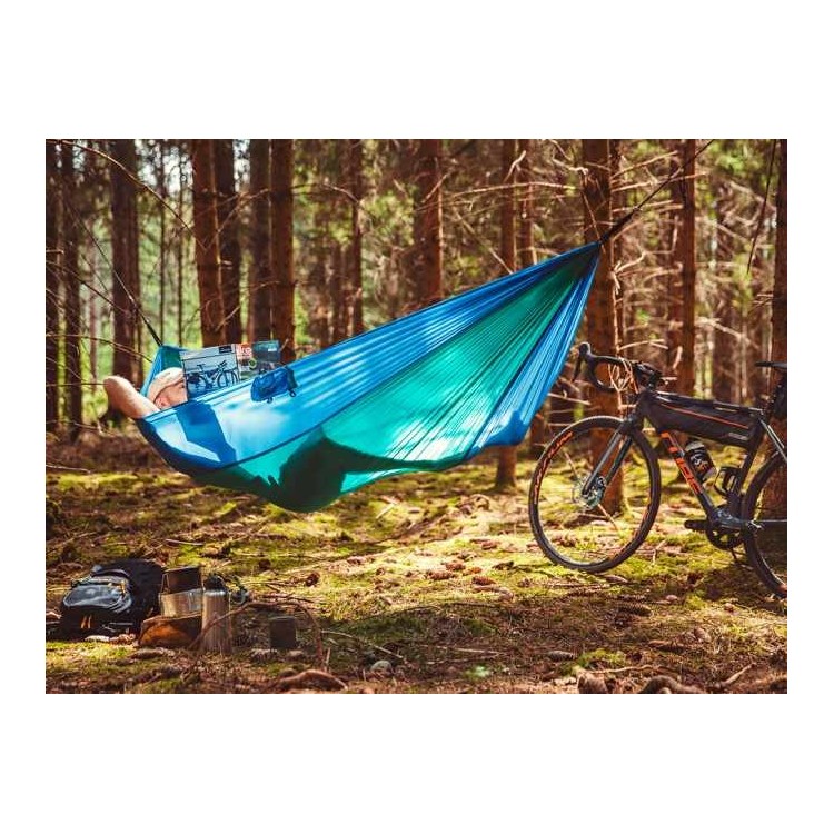 Adventure traveler bleu