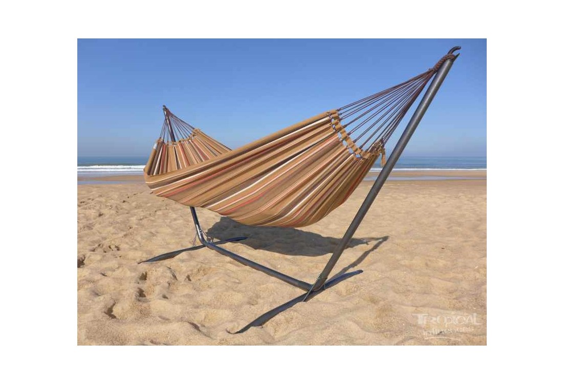hamac marron et support