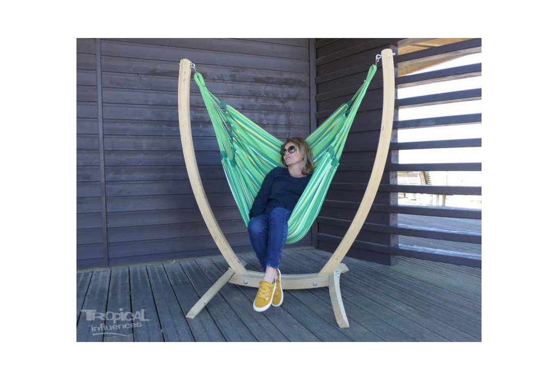 Chaise hamac vert avec support bois