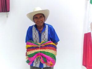 Don Gustavo : Le dernier tisserand de hamacs d’Ixtle